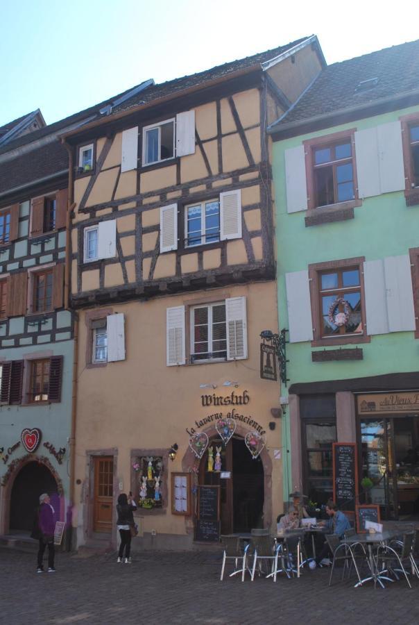 Gite Au coeur de Riquewihr - vue sur le vignoble à Riquewihr Extérieur photo